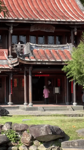 ezgif-8197177e156a2273.gif